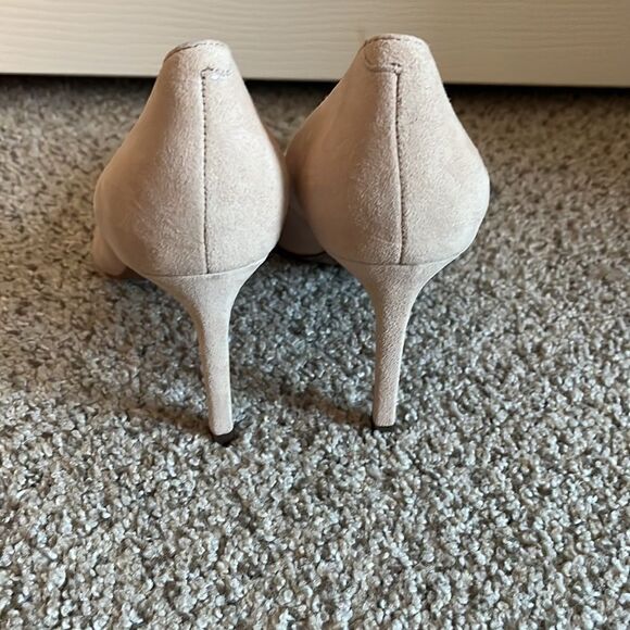 Banana Republic Heels  - Picture 7 of 12